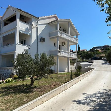 Apartmani Ljubica, มูร์แตร์ ภายนอก รูปภาพ