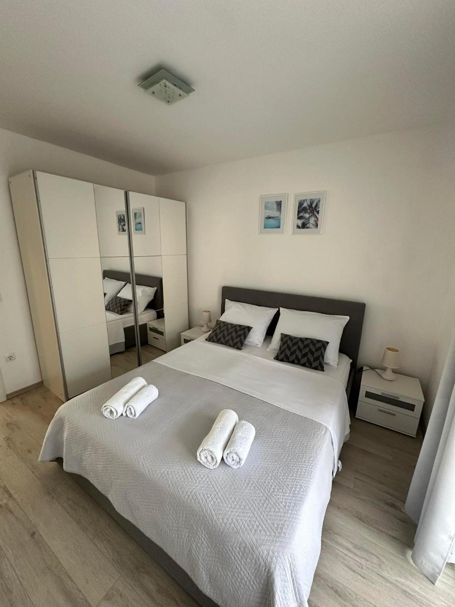 Apartmani Ljubica, มูร์แตร์ ภายนอก รูปภาพ