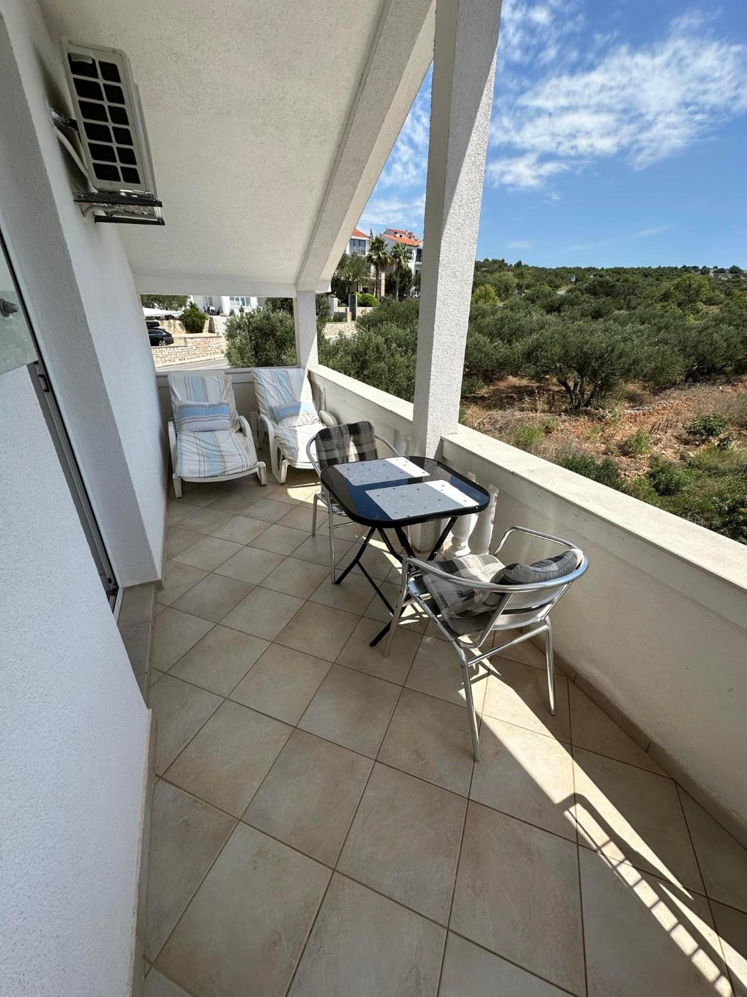 Apartmani Ljubica, มูร์แตร์ ภายนอก รูปภาพ