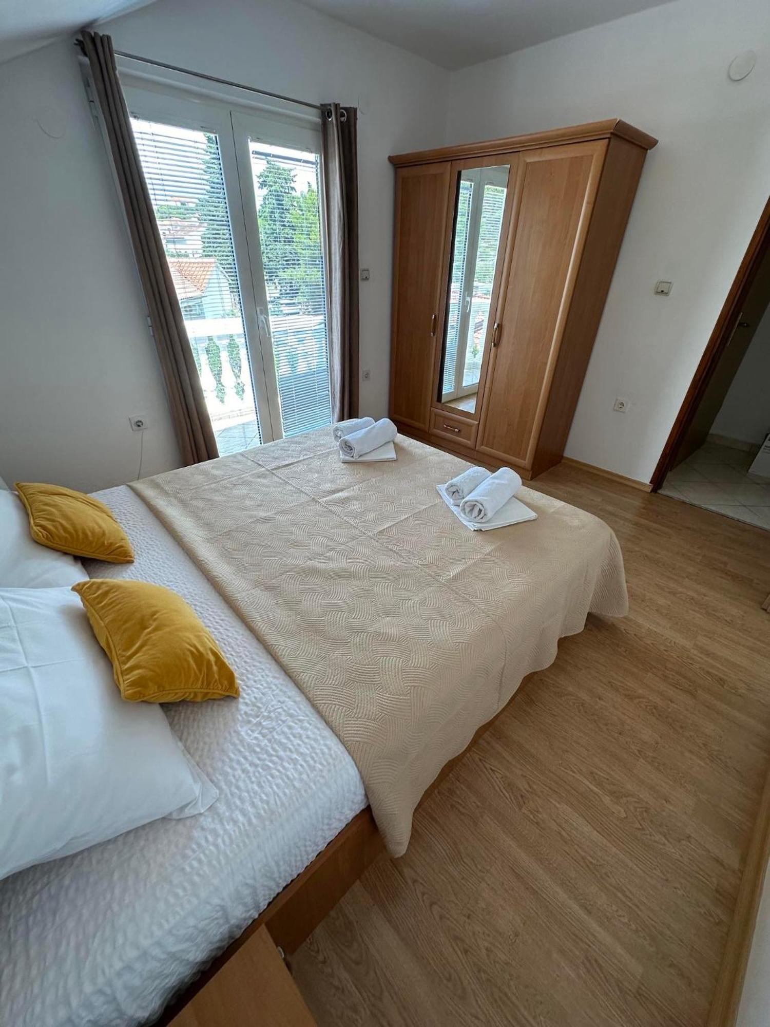 Apartmani Ljubica, มูร์แตร์ ภายนอก รูปภาพ